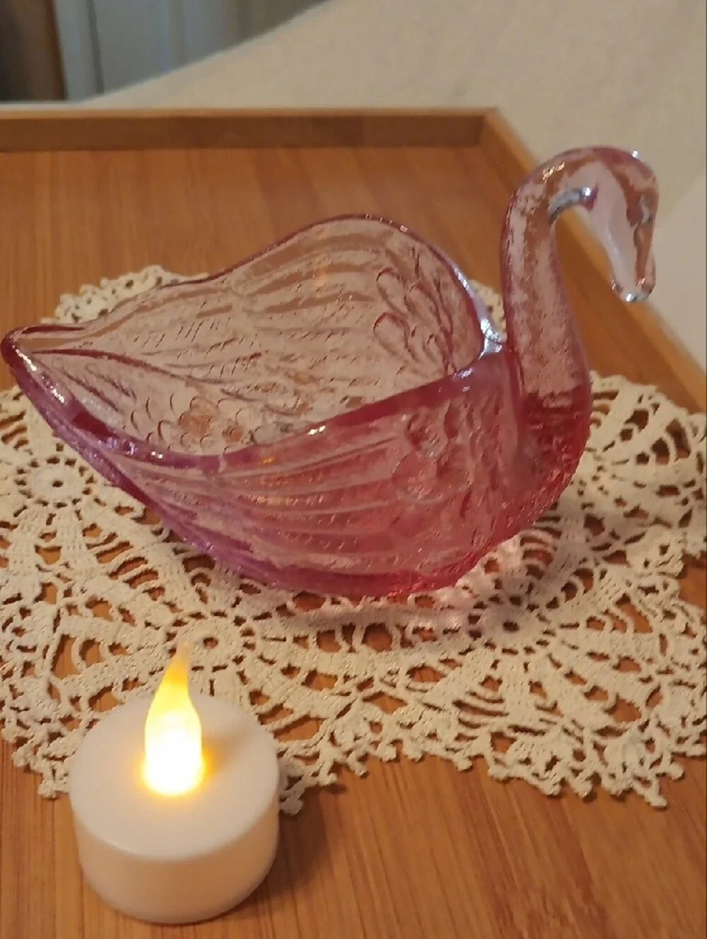 Fenton swan bowl